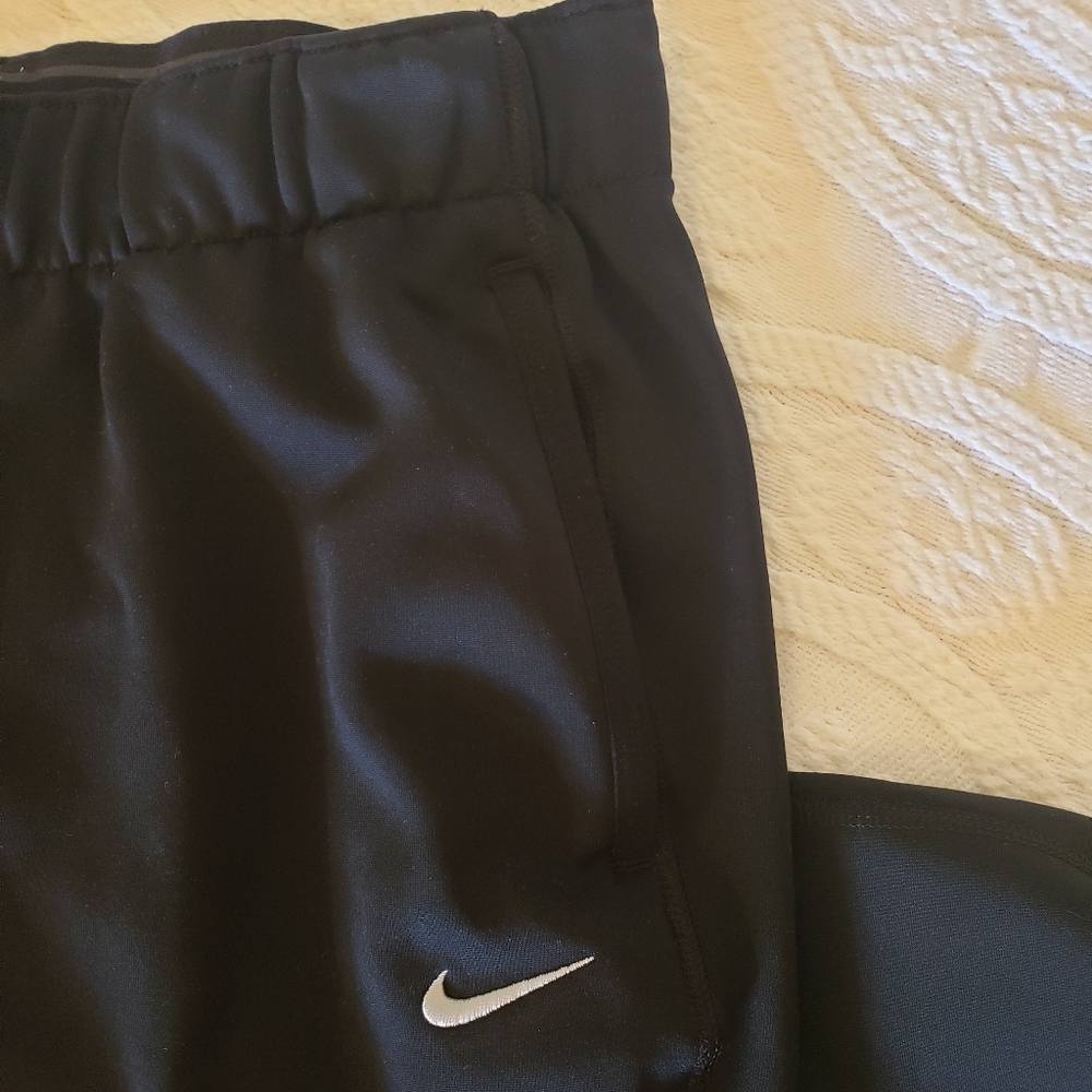 Nike Therma-Fit Jogger Sweatpants - Picture 8 of 8